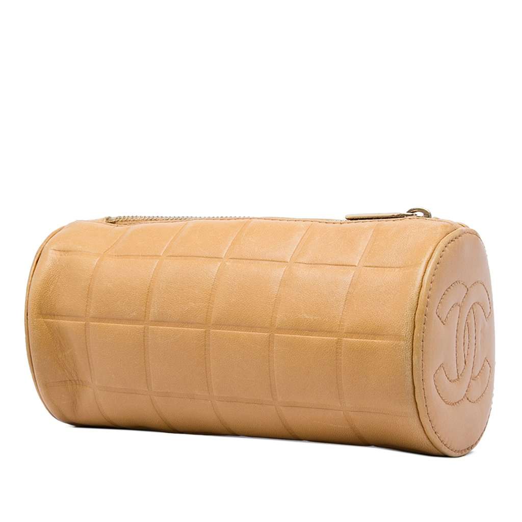 Chanel CC Chocolate Bar Lambskin Barrel Cosmetic Pouch Beige Leather Very good condition - Back View