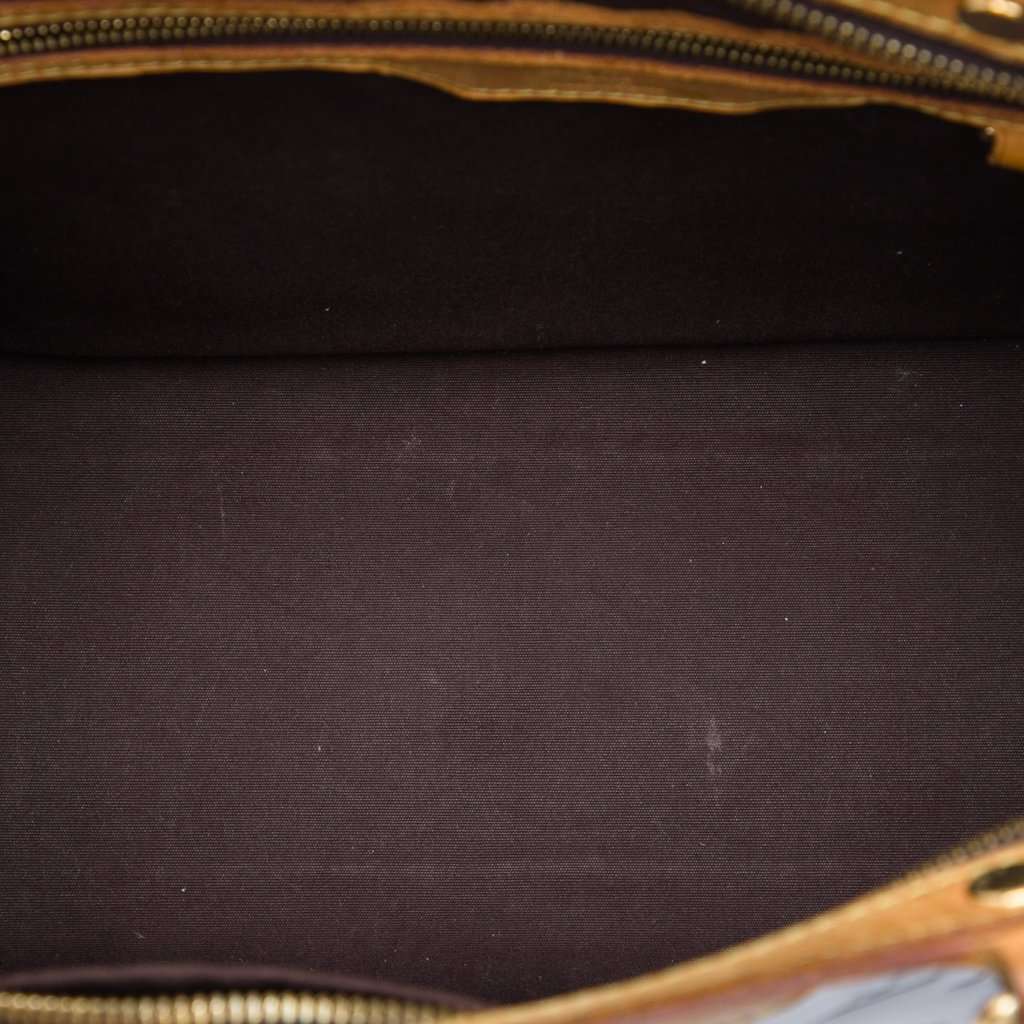 Louis Vuitton Monogram Vernis Brea MM Purple Leather Very good - Model View