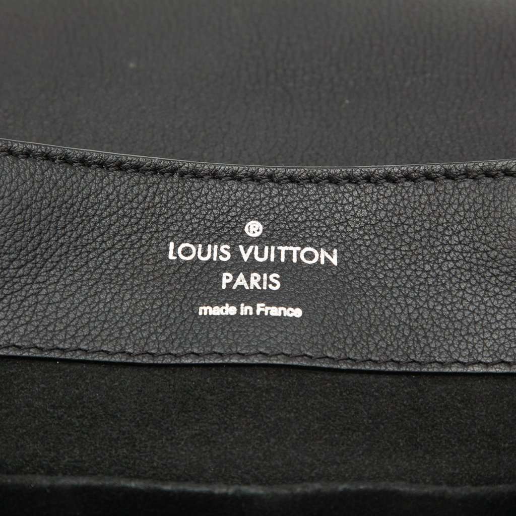 Louis Vuitton Taurillon Lockme Backpack Black Leather Very good condition - Box View