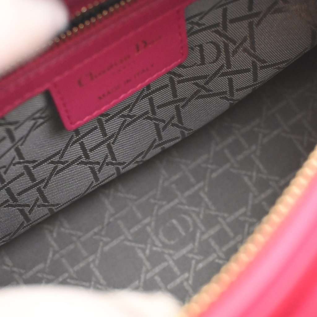 Dior Medium Lambskin Cannage Lady Dior Pink Leather Very good - Model View