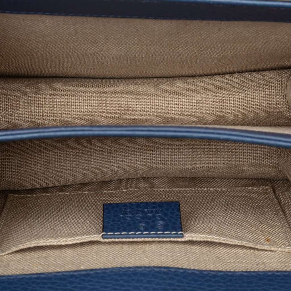 Gucci Small Dollar Calfskin Interlocking G Crossbody Blue Leather Very good condition - Model View