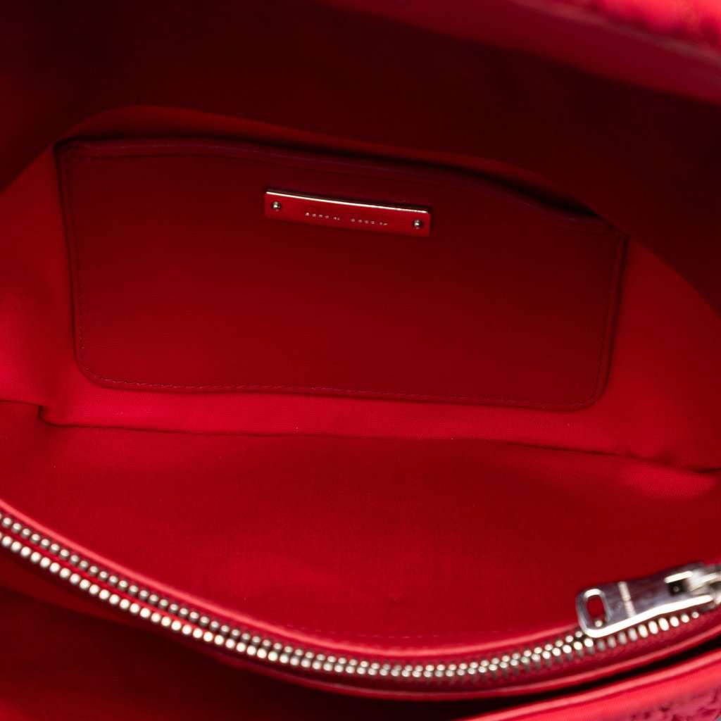 Miu Miu Matelasse Nylon Crystal Chain Satchel Red Very good condition - Model View