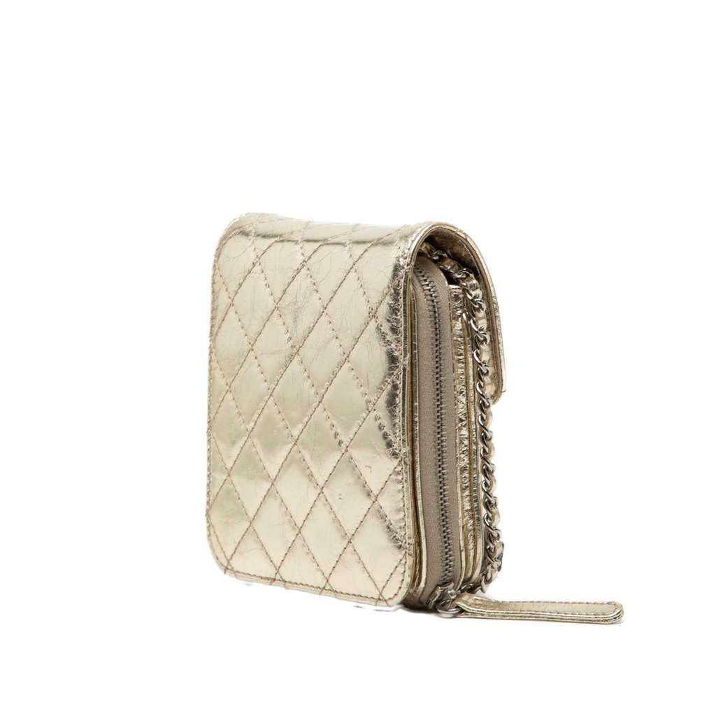 Chanel Quilted Metallic Aged Calfskin Clams Wallet on Chain Gold Leather Very good condition - Back View