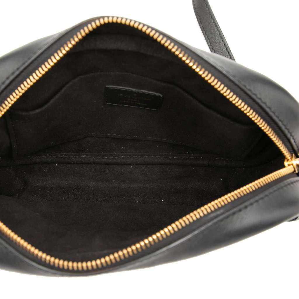 Louis Vuitton New Wave Camera Bag Black Leather Very good - Model View