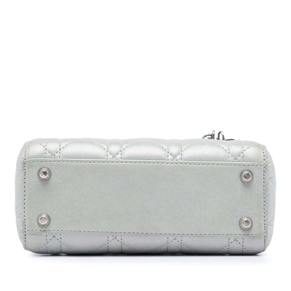 Dior Mini Iridescent Lambskin Cannage Lady Dior Silver Leather Very good condition - Inside View