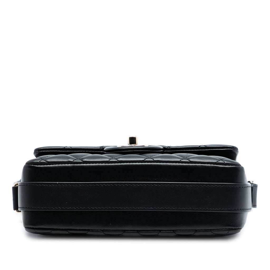 Chanel Quilted Calfskin Bolero de Chanel Flap Black Leather Very good - Inside View