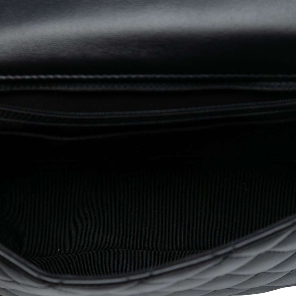 Chanel Quilted Calfskin Bolero de Chanel Flap Black Leather Very good - Model View