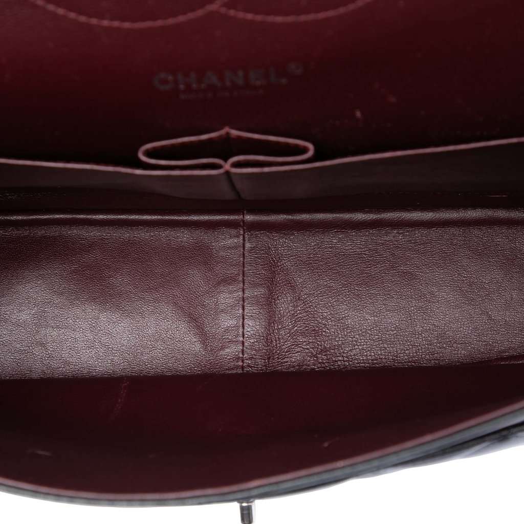 Chanel Jumbo Classic Lambskin Double Flap Black Leather Very good condition - Model View