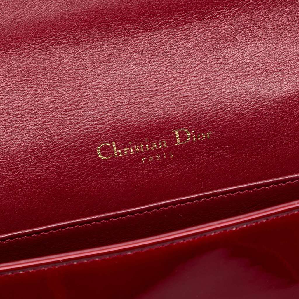 Dior Patent Cannage Lady Dior Chain Convertible Clutch Red Leather Very good condition - Box View