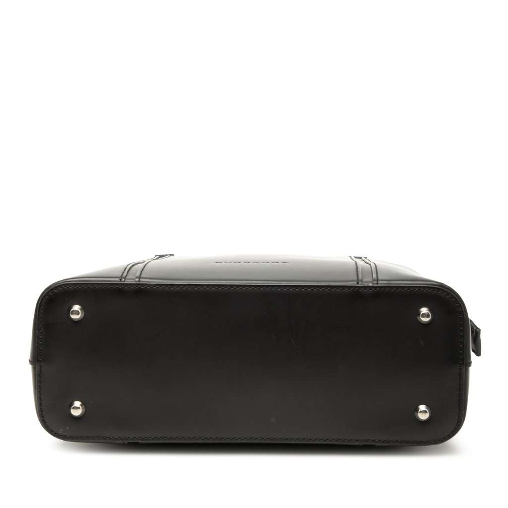 Burberry Leather Handbag Black Leather Very good condition - Inside View