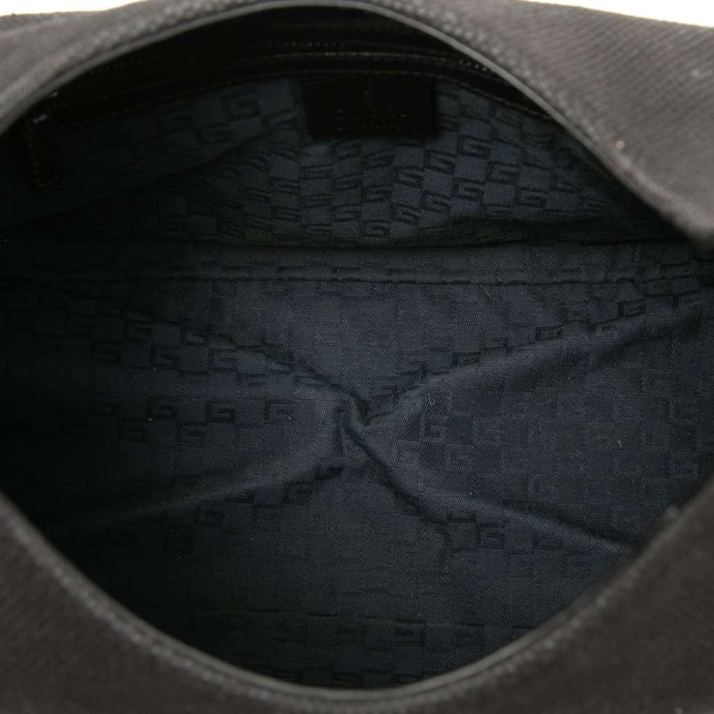 Gucci Canvas Shoulder Bag Black Very good condition - Model View