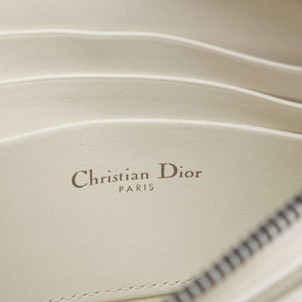 Dior Macrocannage Diamond Calfskin Caro Every Dior Pouch White Leather Very good - Box View