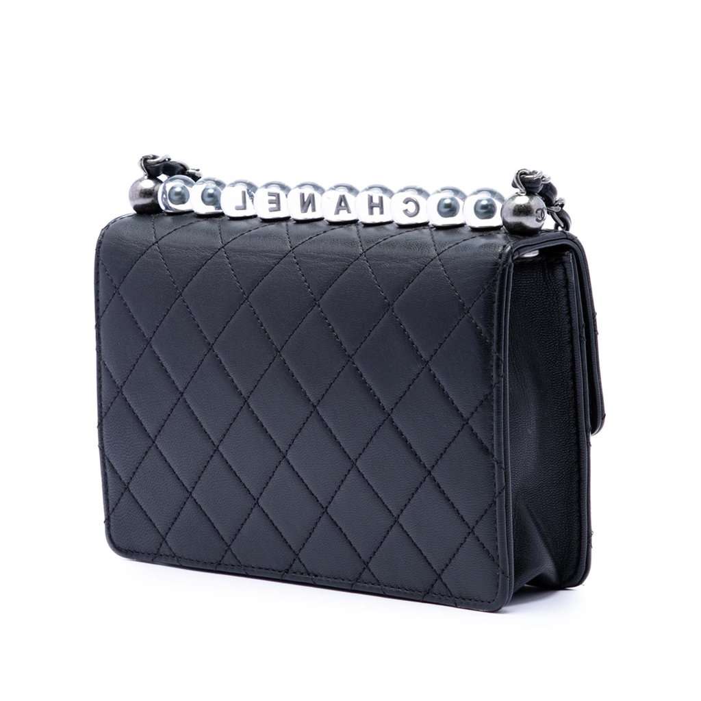 Chanel Medium Quilted Goatskin Chic Pearls Flap Black Leather Very good condition - Back View