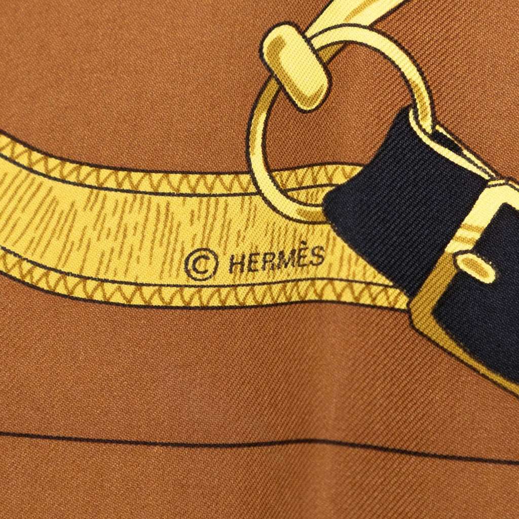 Hermès Eperon D Or Silk Scarf 90 Brown Very good condition - Model View