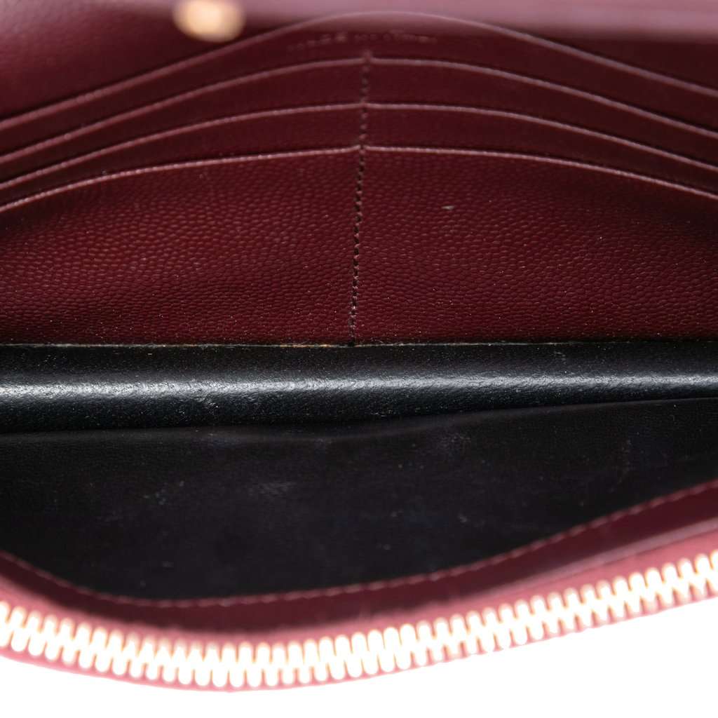 Saint Laurent Grain De Poudre Matelasse Chevron Monogram Chain Wallet Red Leather Very good condition - Model View