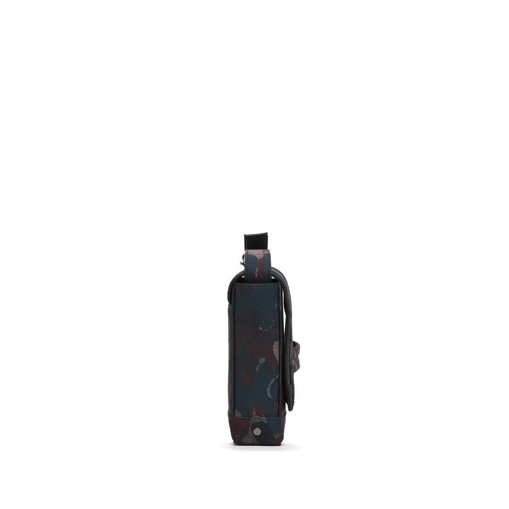 Dior x Peter Doig Messenger Bag Brown Very good - Model View