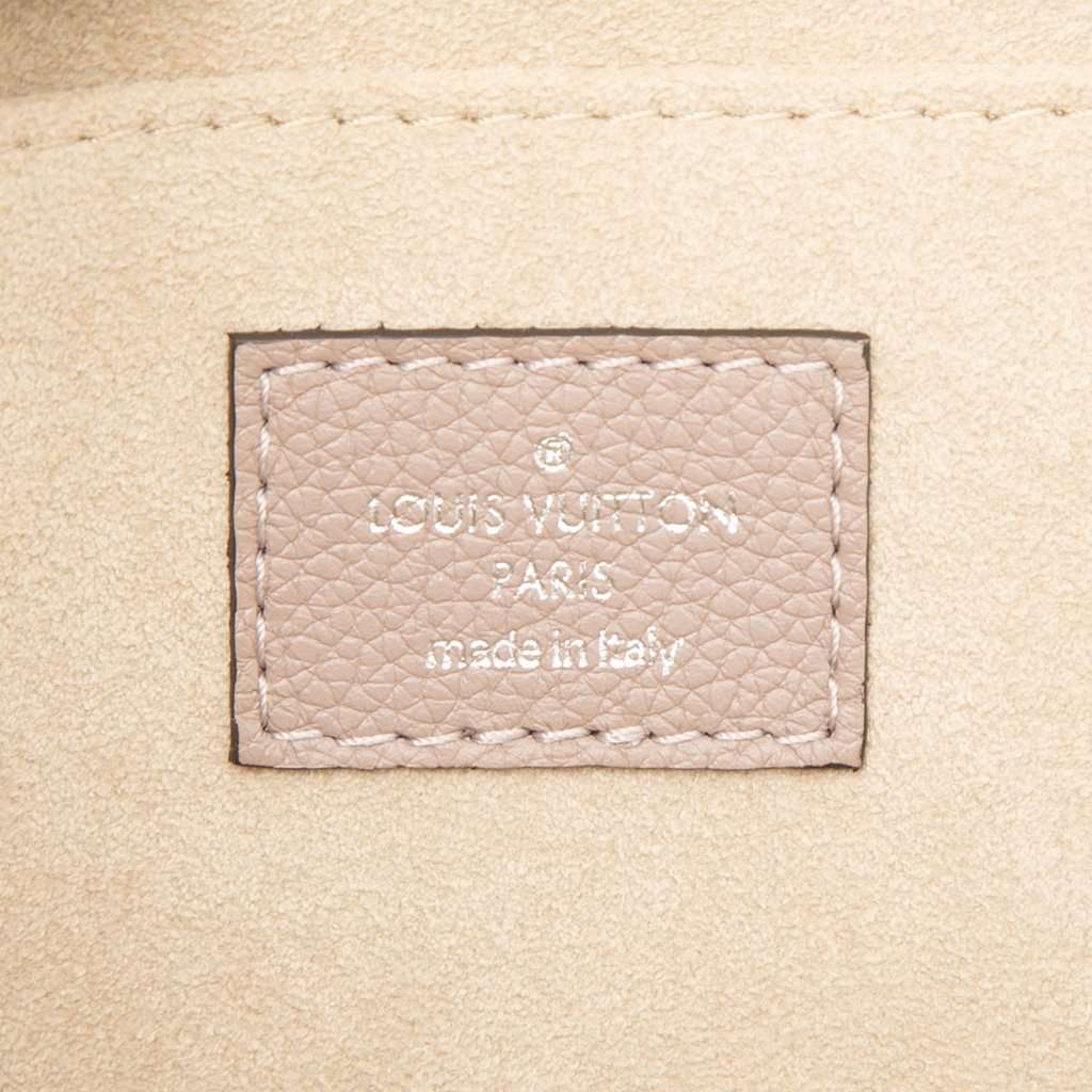 Louis Vuitton Taurillon Pochette Jour PM Pink Leather Very good condition - Box View