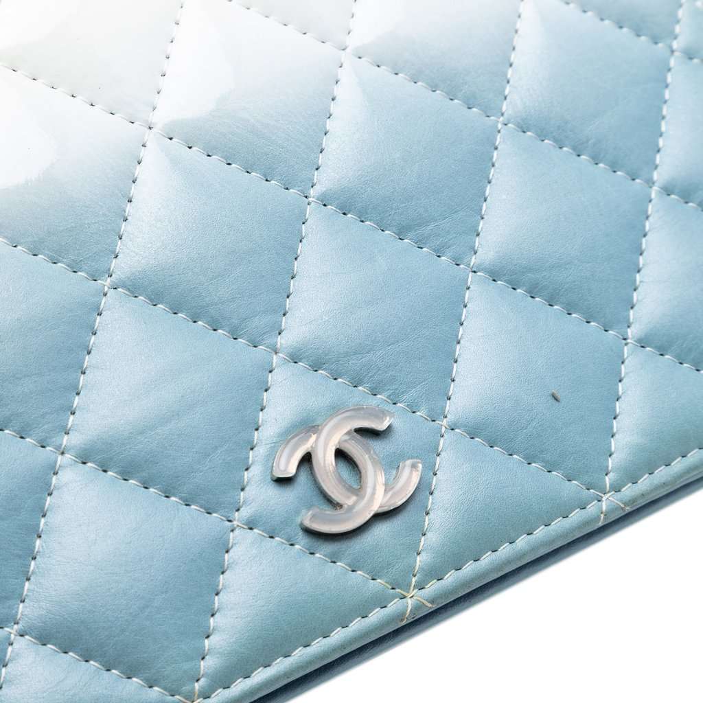 Chanel CC Quilted Ombre Patent and Aged Calfskin Crystal Wallet On Chain Blue Leather Very good condition - Box View