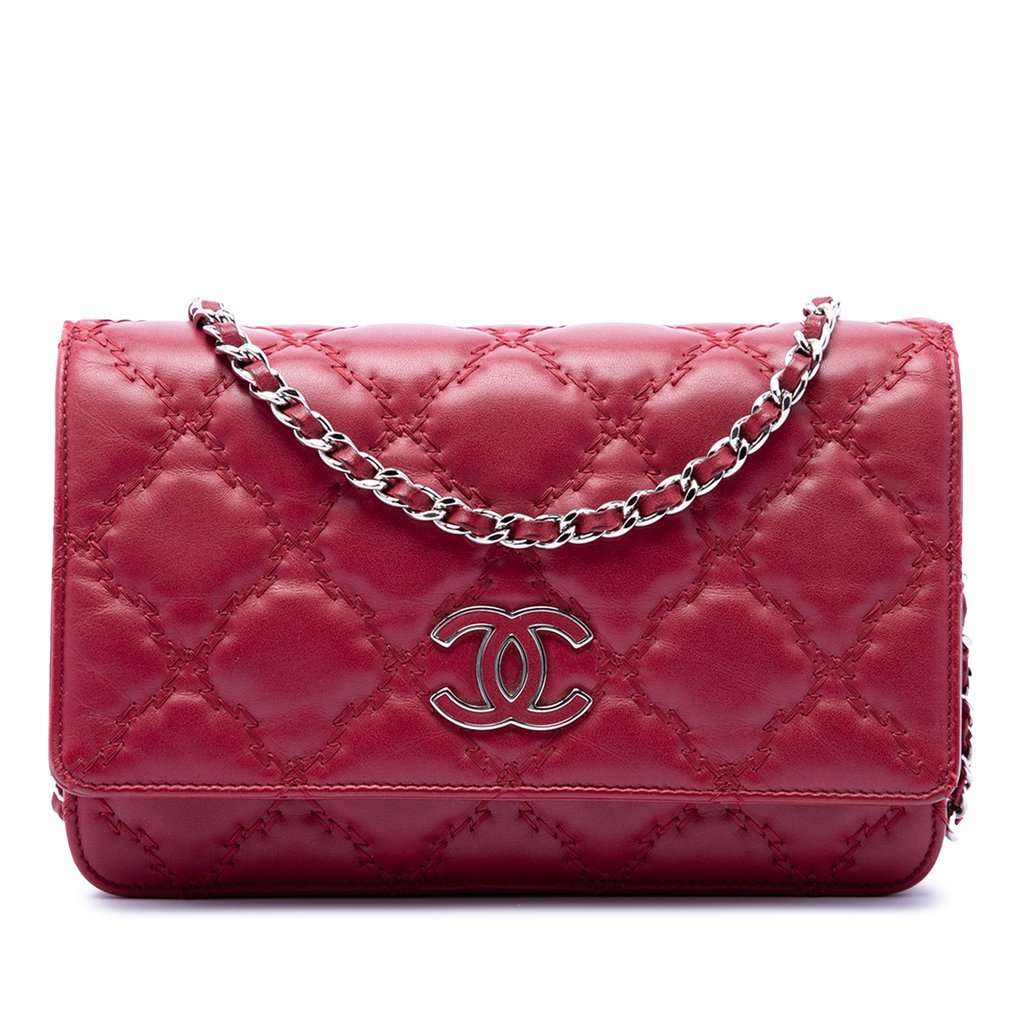 Chanel CC Quilted Calfskin Double Stitch Hamptons Wallet on Chain Red Leather Very good condition - Front View