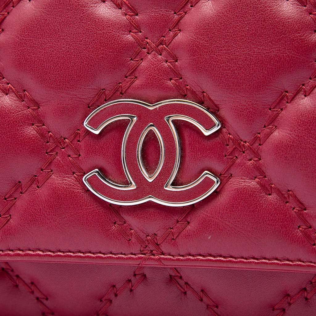 Chanel CC Quilted Calfskin Double Stitch Hamptons Wallet on Chain Red Leather Very good condition - Box View