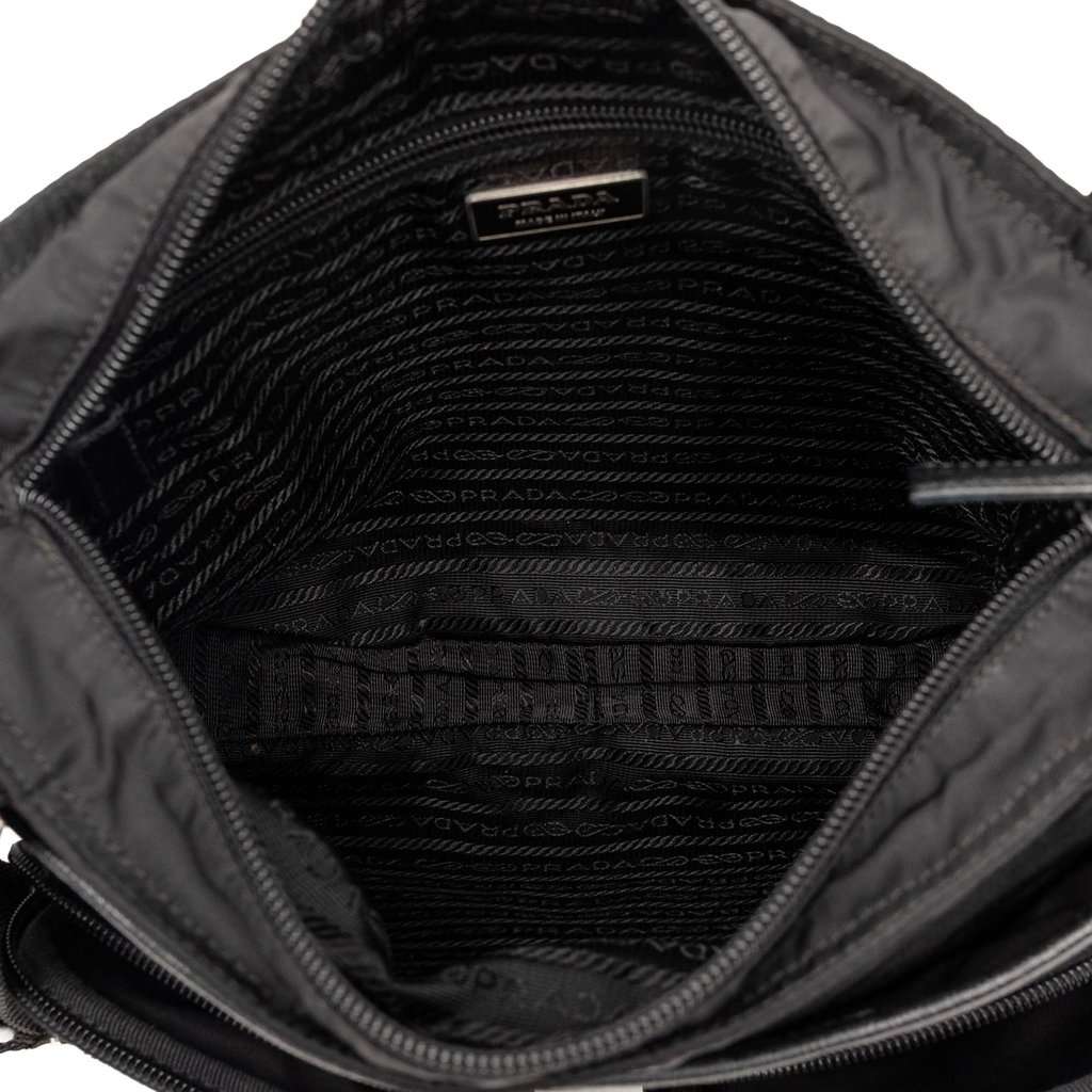 Prada Saffiano Trimmed Tessuto Zip Top Crossbody Black Very good condition - Model View