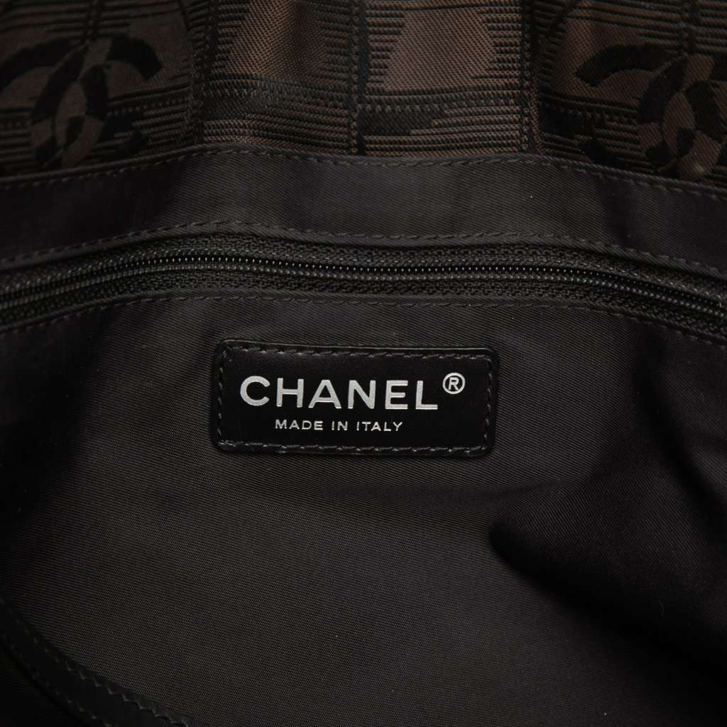 Chanel New Travel Line Nylon Tote Brown Very good condition - Box View