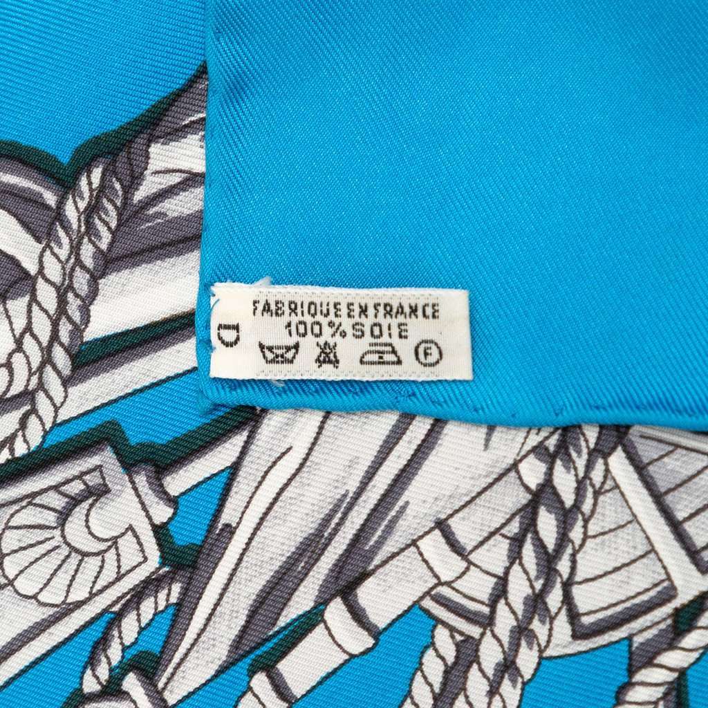 Hermès Marine et Cavalerie Silk Scarf 90 Blue Very good - Box View
