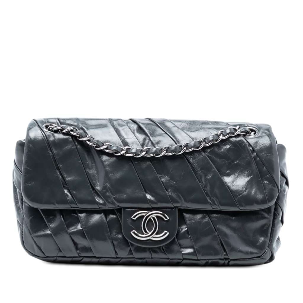 Chanel Medium Glazed Calfskin Twisted Flap Black Leather Very good condition - Front View