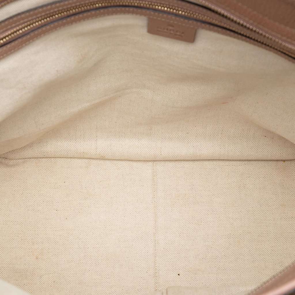 Gucci GG Canvas and Leather Bree Tote Beige Very good condition - Model View