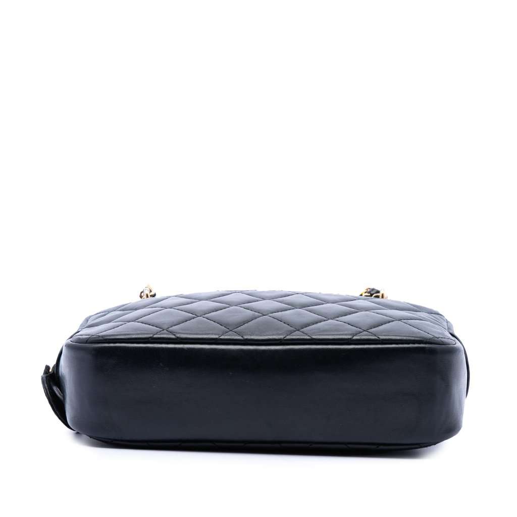 Chanel Mini CC Quilted Lambskin Pocket Chain Camera Bag Black Leather Very good condition - Inside View