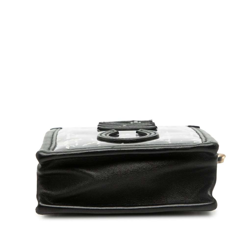 Chanel Tweed and PVC Phone Clutch with Chain Black Very good condition - Inside View