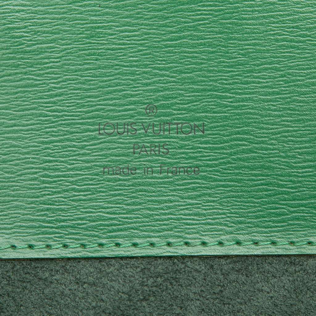 Louis Vuitton Epi Cluny Green Leather Good condition - Box View