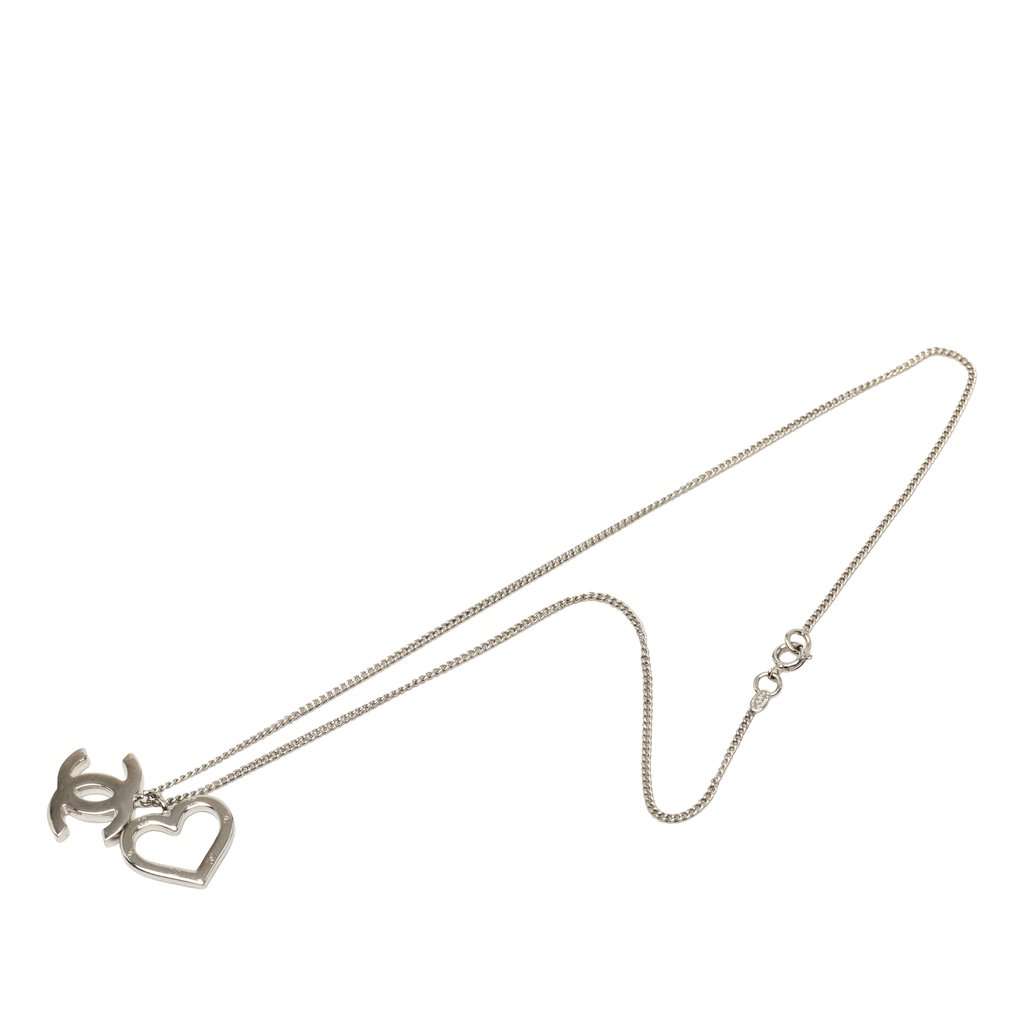 Chanel CC Brass Heart Pendant Necklace Silver Metal Very good - Front View