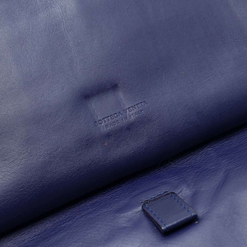 Bottega Veneta Nappa Intrecciato Trimmed Clutch Blue Leather Very good - Box View