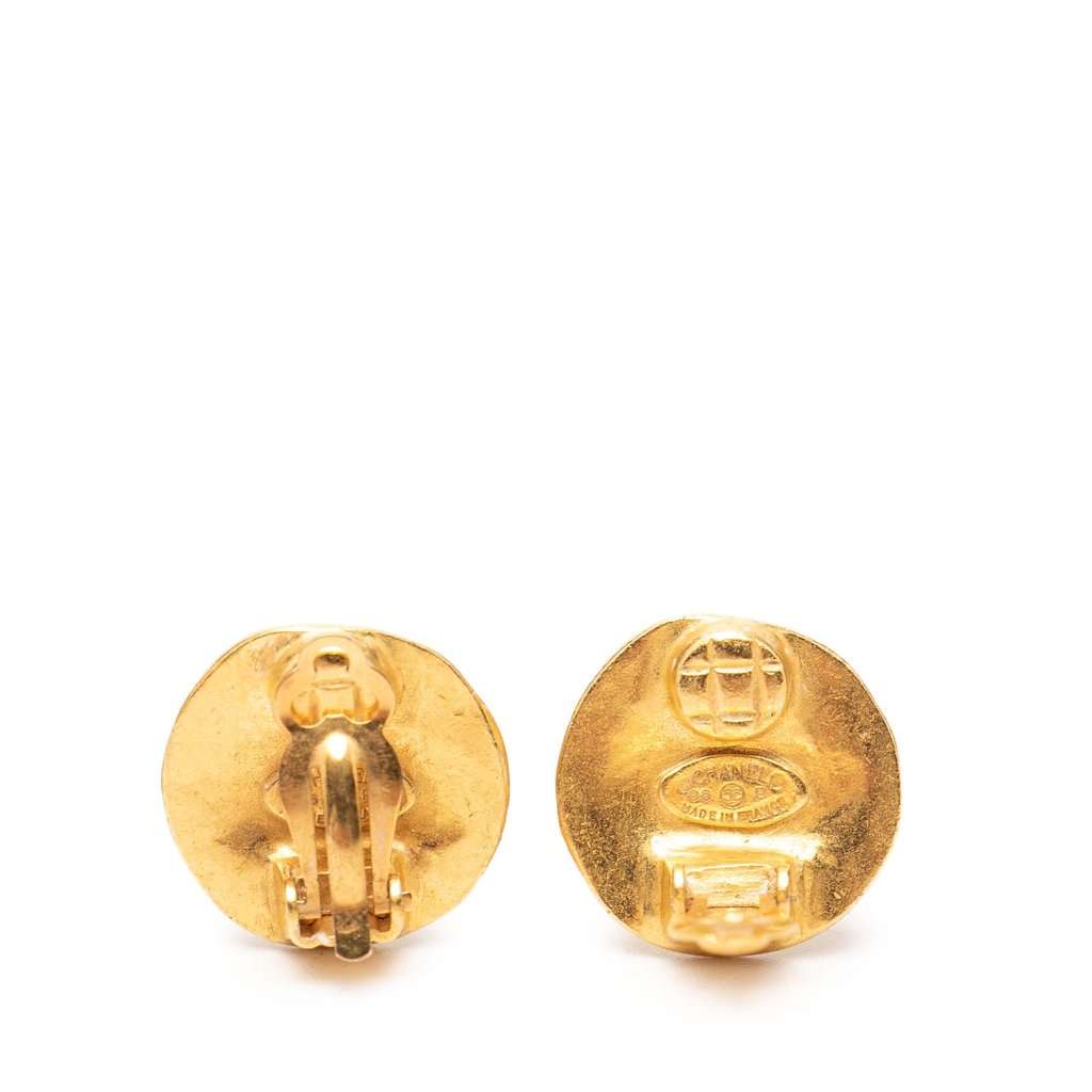 Chanel CC Gold Plated Round Clip On Earrings Gold Metal Very good condition - Inside View