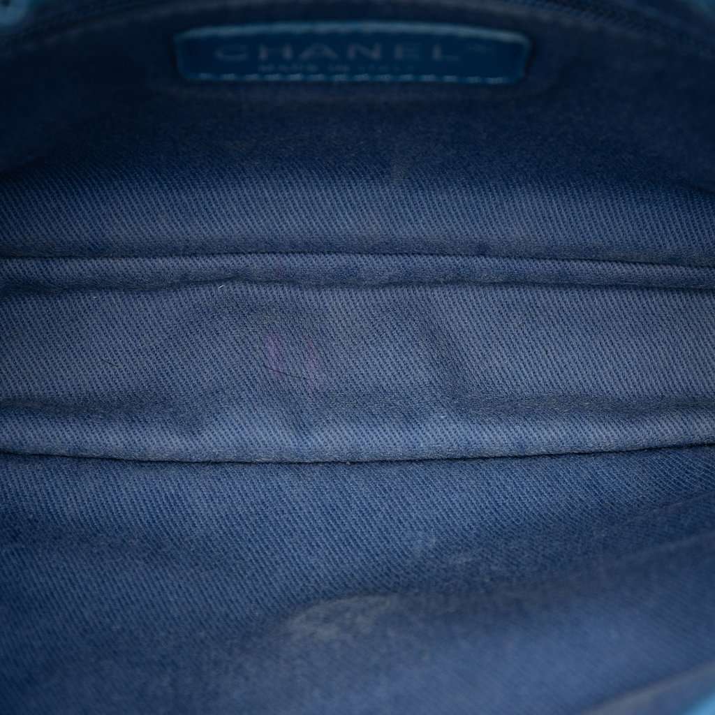 Chanel Small Perforated Calfskin Up In The Air Flap Blue Leather Very good condition - Model View