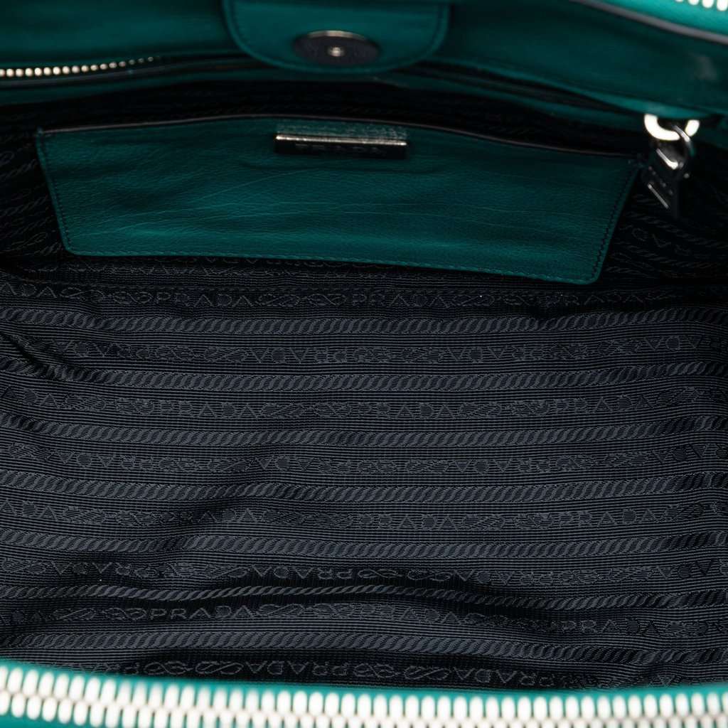 Prada Glace Calf Twin Pocket Double Handle Satchel Green Leather Very good condition - Model View