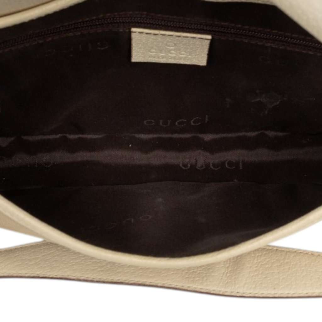 Gucci Canvas Jackie O Flap Brown Very good - Model View