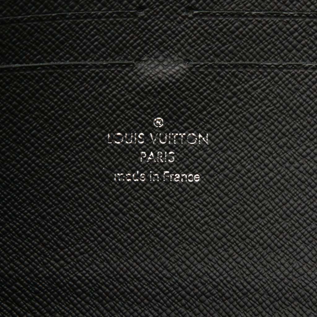 Louis Vuitton Epi Pochette Jour PM Black Leather Very good condition - Box View