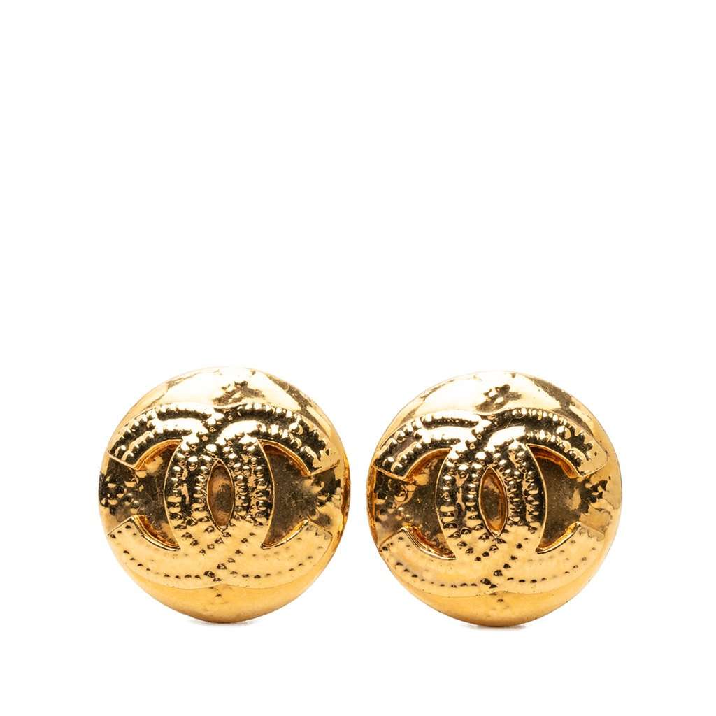 Chanel CC Gold Plated Round Clip On Earrings Gold Metal Very good condition - Front View
