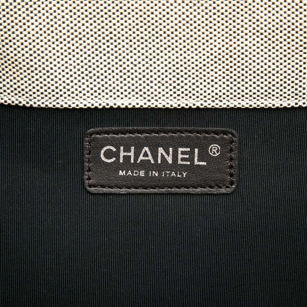 Chanel CC Camellia No. 5 Choco Bar Canvas Tote Silver Very good condition - Box View