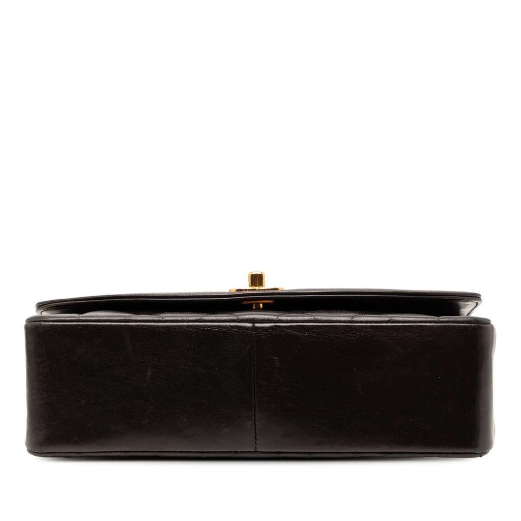 Chanel Medium Lambskin Diana Flap Black Leather Very good condition - Inside View