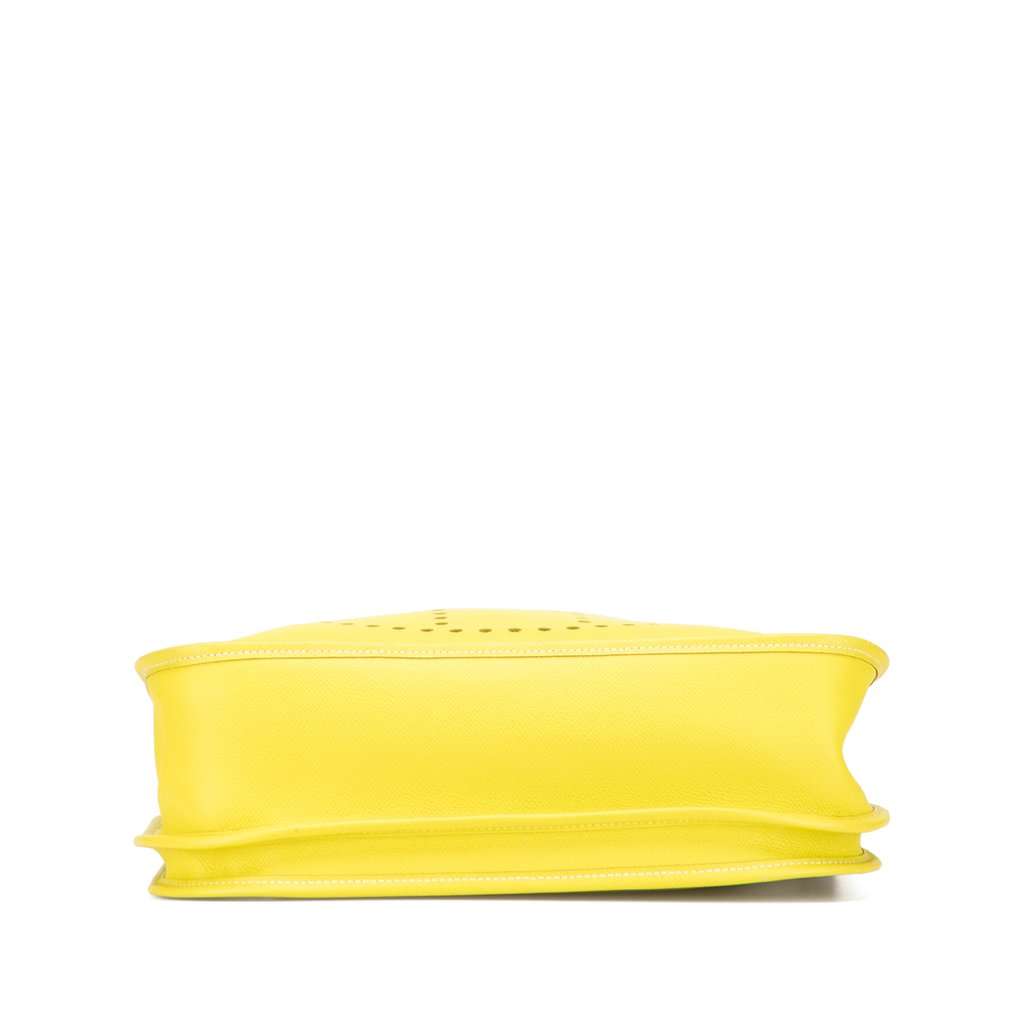 Hermès Epsom Evelyne III 33 Yellow Leather Very good condition - Inside View
