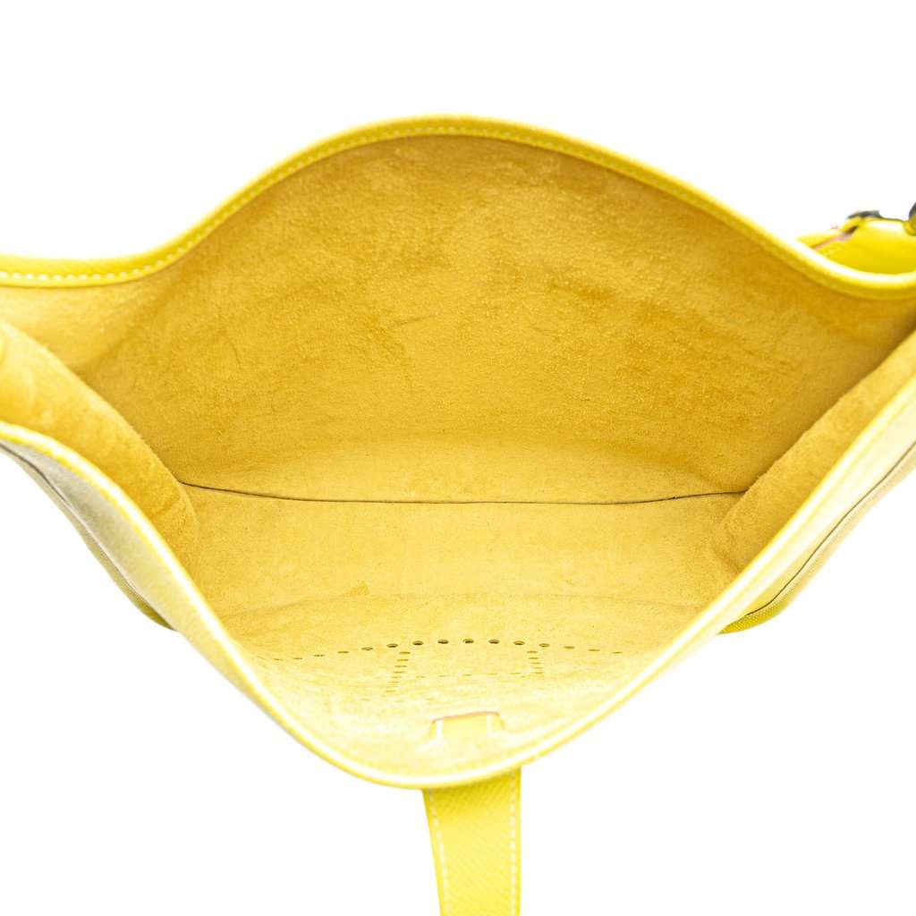 Hermès Epsom Evelyne III 33 Yellow Leather Very good condition - Model View