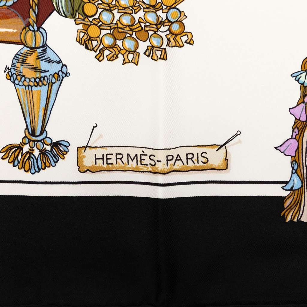 Hermès Passementerie Silk Scarf 90 White Very good condition - Back View