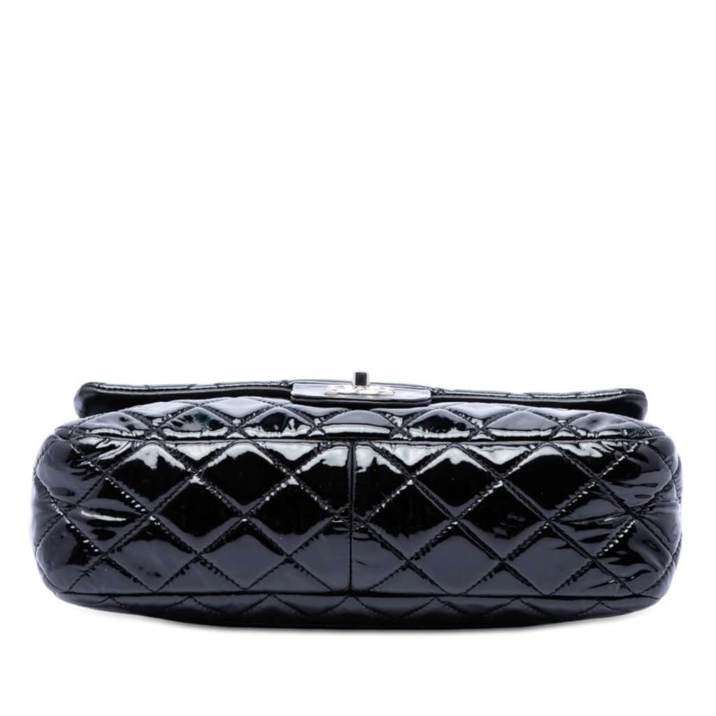 Chanel Jumbo Classic Patent Single Flap Black Leather Very good condition - Inside View