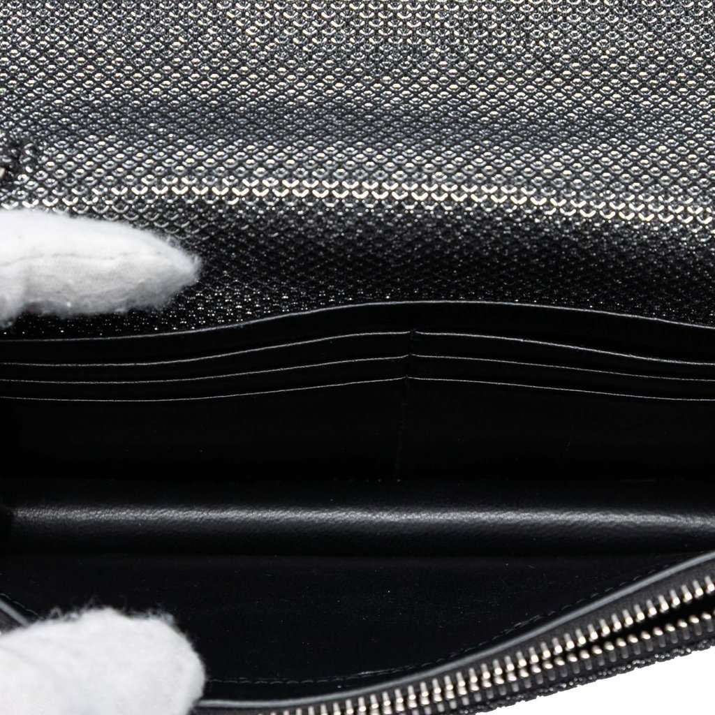 Saint Laurent Metallic Mesh Monogram Tassel Kate Wallet on Chain Silver Very good condition - Model View