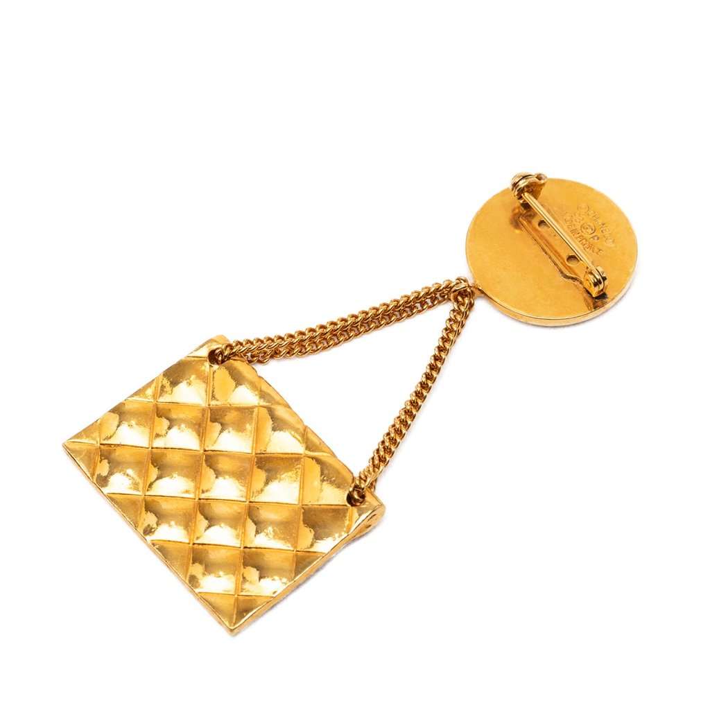 Chanel CC Gold Plated Quilted Flap Bag Medallion Brooch Gold Metal Very good condition - Back View