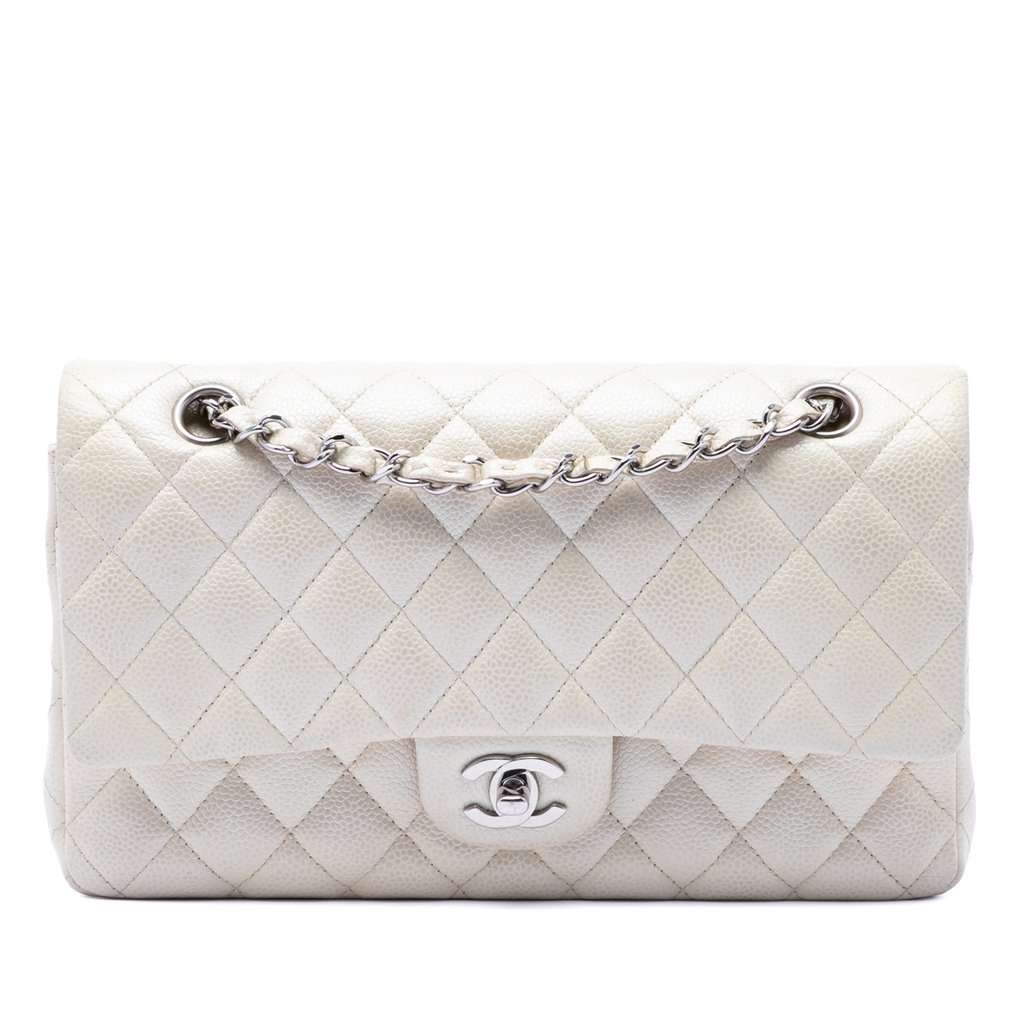 Chanel Medium Classic Caviar Double Flap White Leather Very good condition - Front View