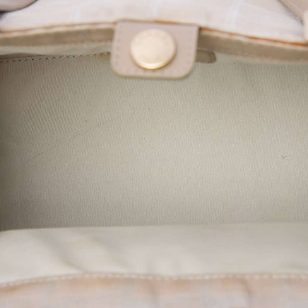 Chanel New Travel Line Nylon Tote Beige Very good condition - Model View